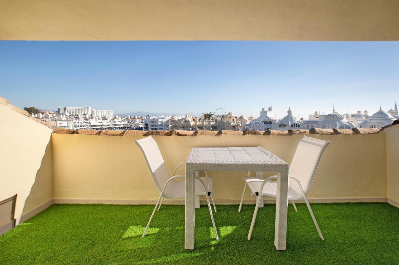 Luxury In Puerto Marina Apartment Benalmádena Exterior photo
